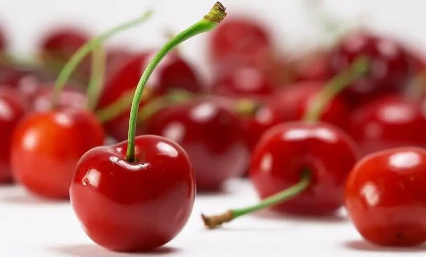 Learn to differentiate between cherries and picotas