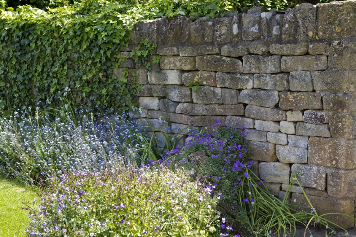 How to build dry stone walls?