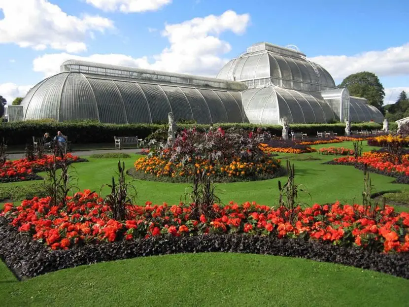 What is the Royal Botanic Gardens at Kew like?
