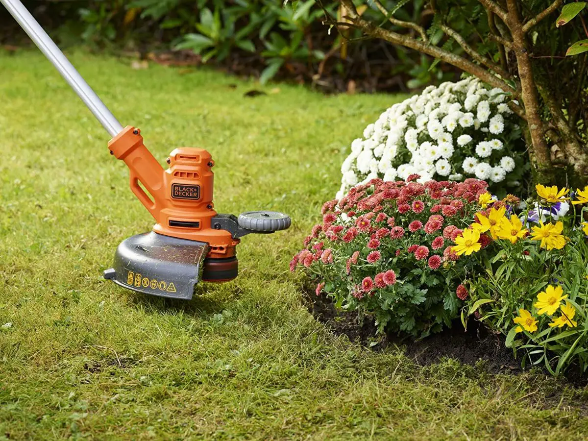 How to buy a string trimmer