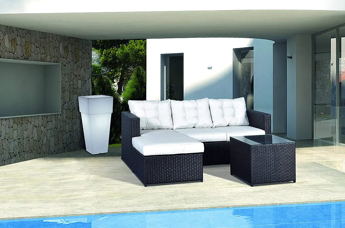 Garden sofa: The best, buying guide and where to buy them