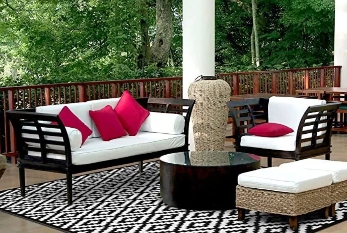 How to buy an outdoor rug