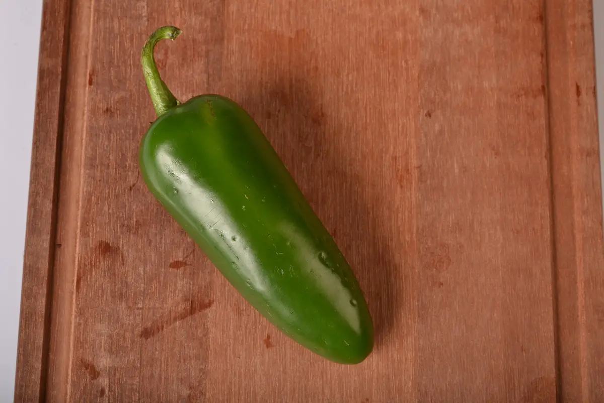 What is a jalapeño pepper and how hot it is